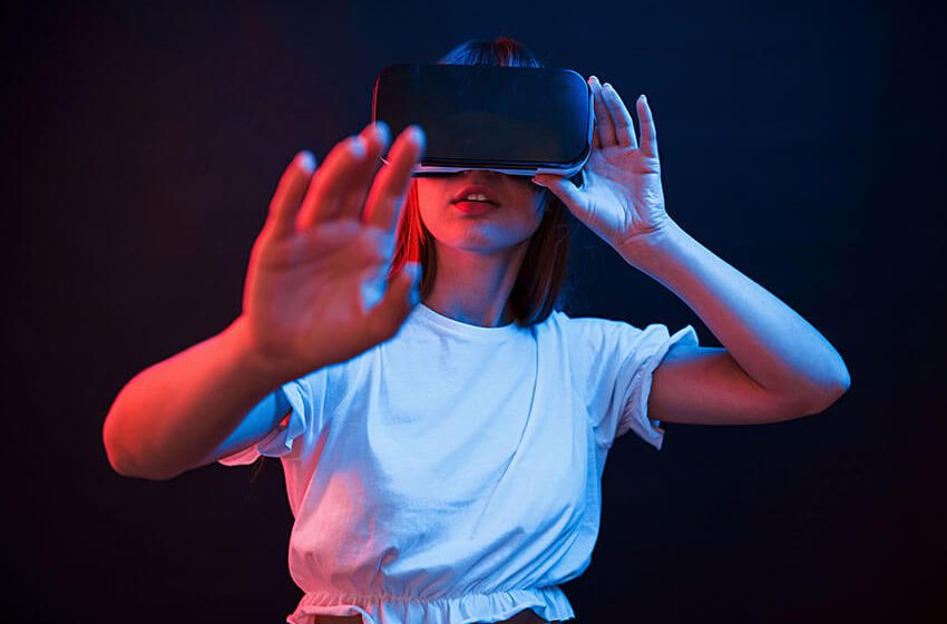 The secret to moving this ancient sphinx screening the time to buy an indoor train.